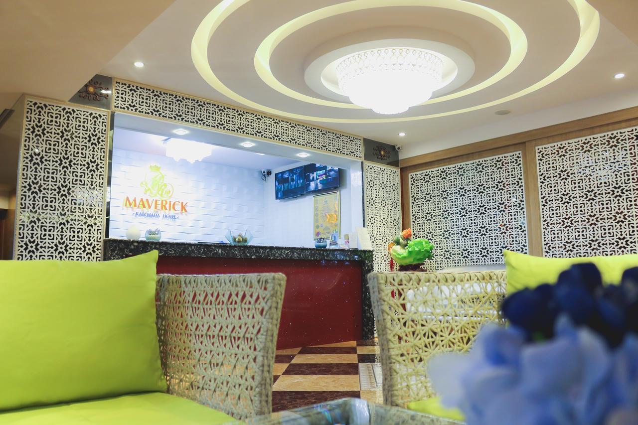 Maverick Ratchada Hotel Bangkok Esterno foto